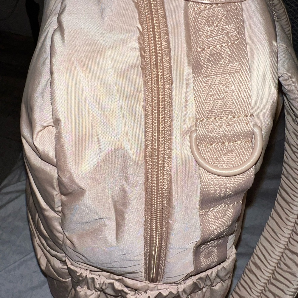 Backpack - Picture 3 of 8